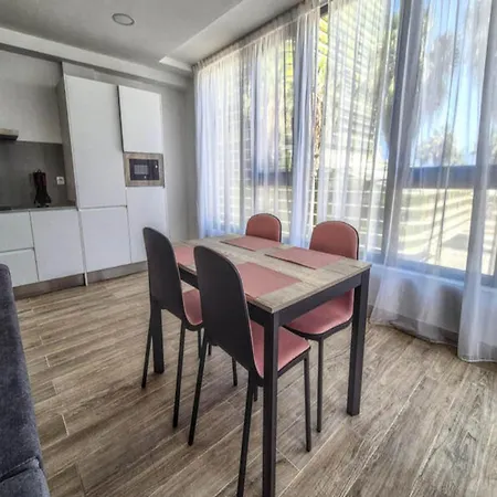 Apartment House In Palmas De Gran Canaria